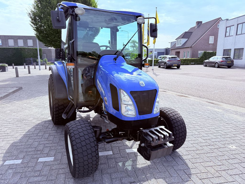 New Holland Boomer 45D Easy Drive - Traktorius: foto 5 New Holland Boomer 45D Easy Drive - Traktorius: foto 5