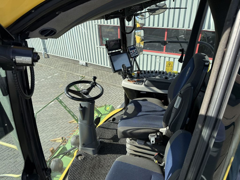 New Holland FR550 Forage Cruiser + Krone Easycollect - Pašarų kombainas: foto 5 New Holland FR550 Forage Cruiser + Krone Easycollect - Pašarų kombainas: foto 5