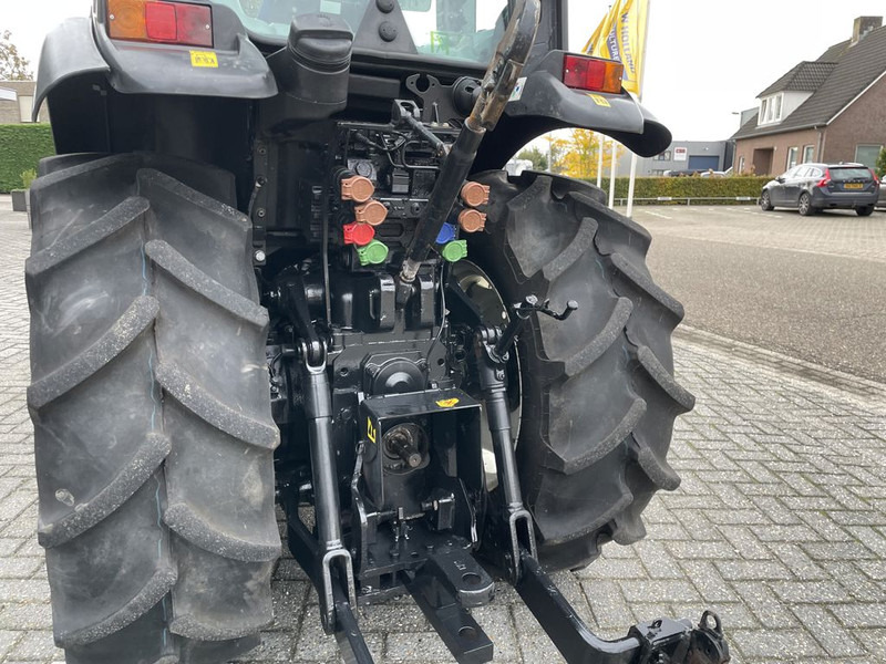 New Holland T4.80N - Traktorius: foto 2 New Holland T4.80N - Traktorius: foto 2