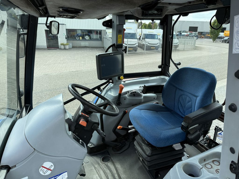 New Holland T5040 CAB + GPS - Traktorius: foto 5 New Holland T5040 CAB + GPS - Traktorius: foto 5