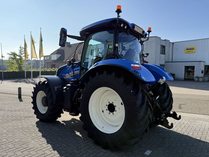 New Holland T6.180 AC Stage V - Traktorius: foto 2 New Holland T6.180 AC Stage V - Traktorius: foto 2