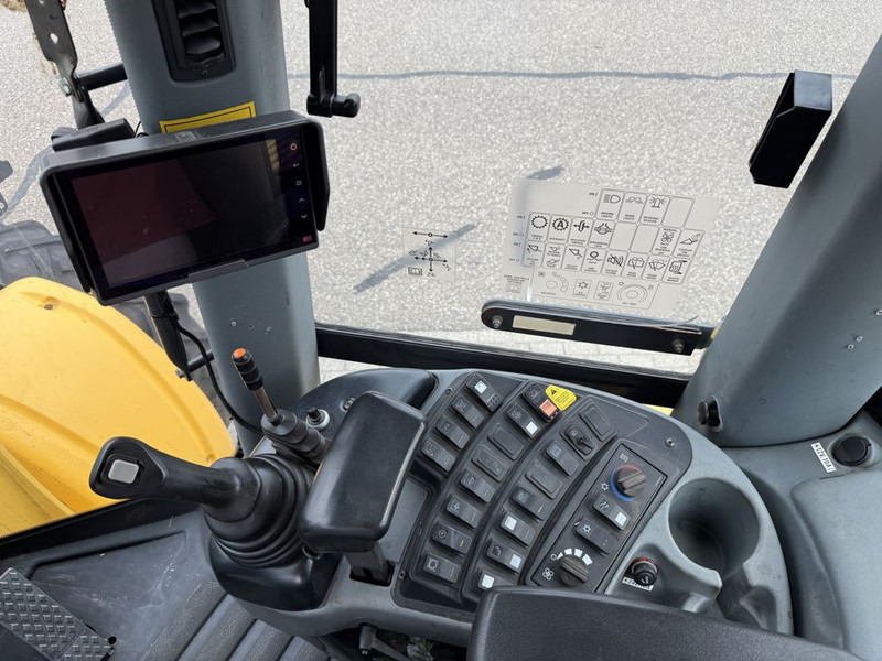 New Holland W130C Tool Carrier - Ratinis krautuvas: foto 5 New Holland W130C Tool Carrier - Ratinis krautuvas: foto 5