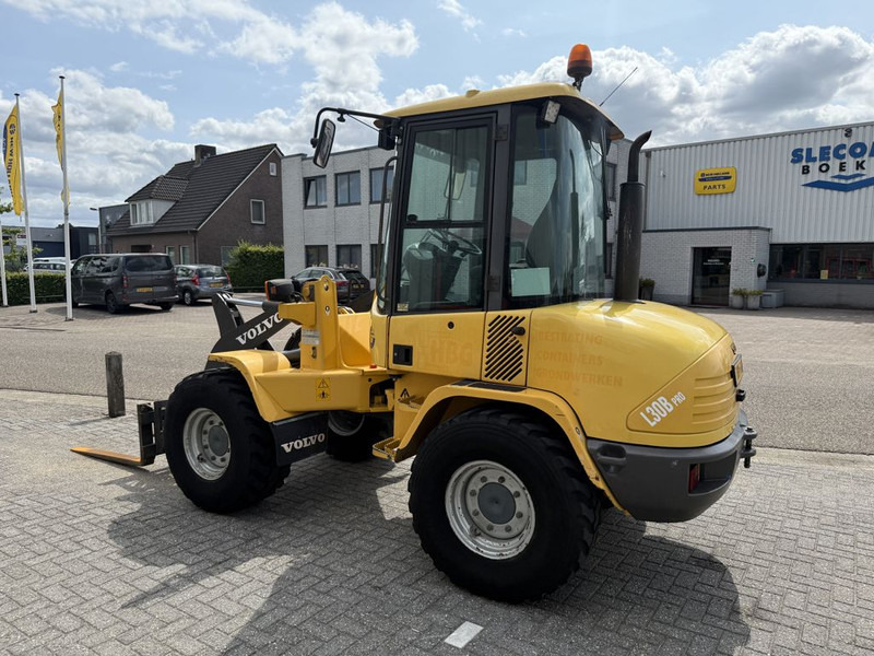 Volvo L30B Pro Shovel - Ratinis krautuvas: foto 2 Volvo L30B Pro Shovel - Ratinis krautuvas: foto 2