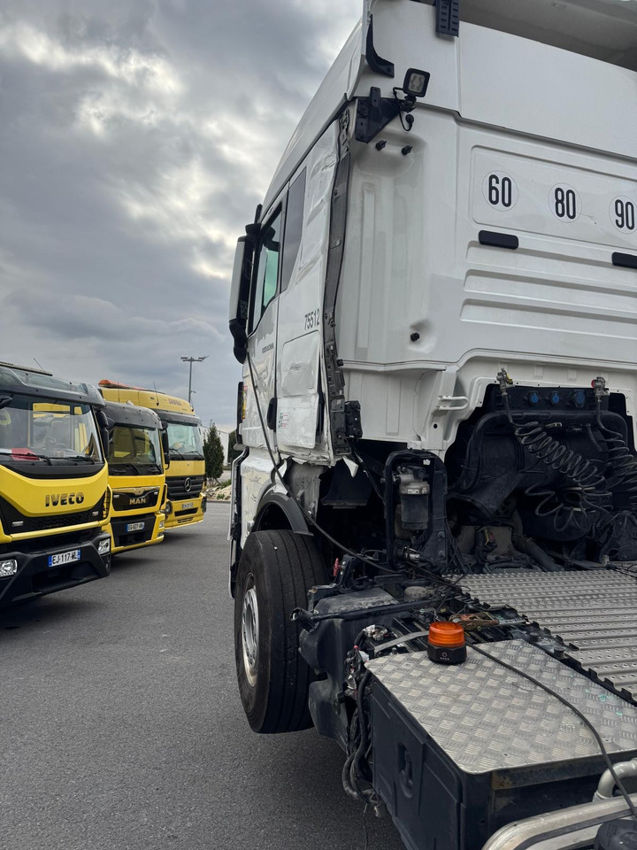 MAN TGX 18.520 - Vilkikas: foto 3 MAN TGX 18.520 - Vilkikas: foto 3