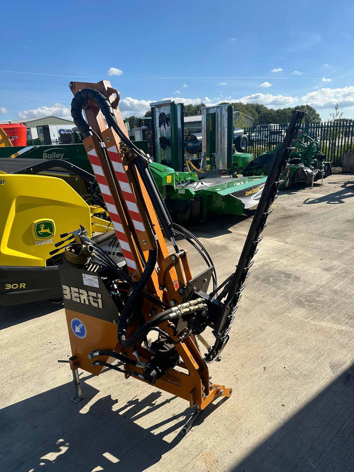 Berti FB/G 250 Hedgecutter - Smulkintuvas su manipuliatoriumi: foto 3 Berti FB/G 250 Hedgecutter - Smulkintuvas su manipuliatoriumi: foto 3