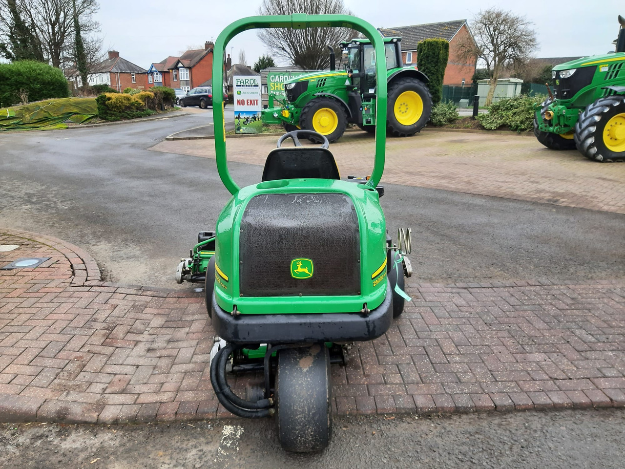 John Deere 2500E greens triple mower - Vejapjovė: foto 5 John Deere 2500E greens triple mower - Vejapjovė: foto 5