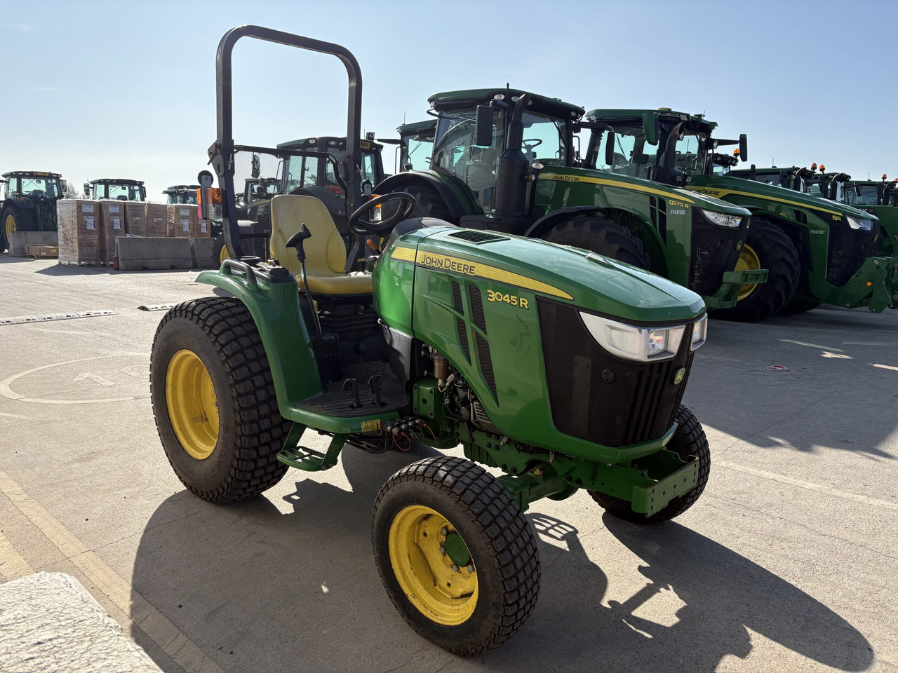 John Deere 3045R Compact Tractor - Mini traktorius: foto 3 John Deere 3045R Compact Tractor - Mini traktorius: foto 3