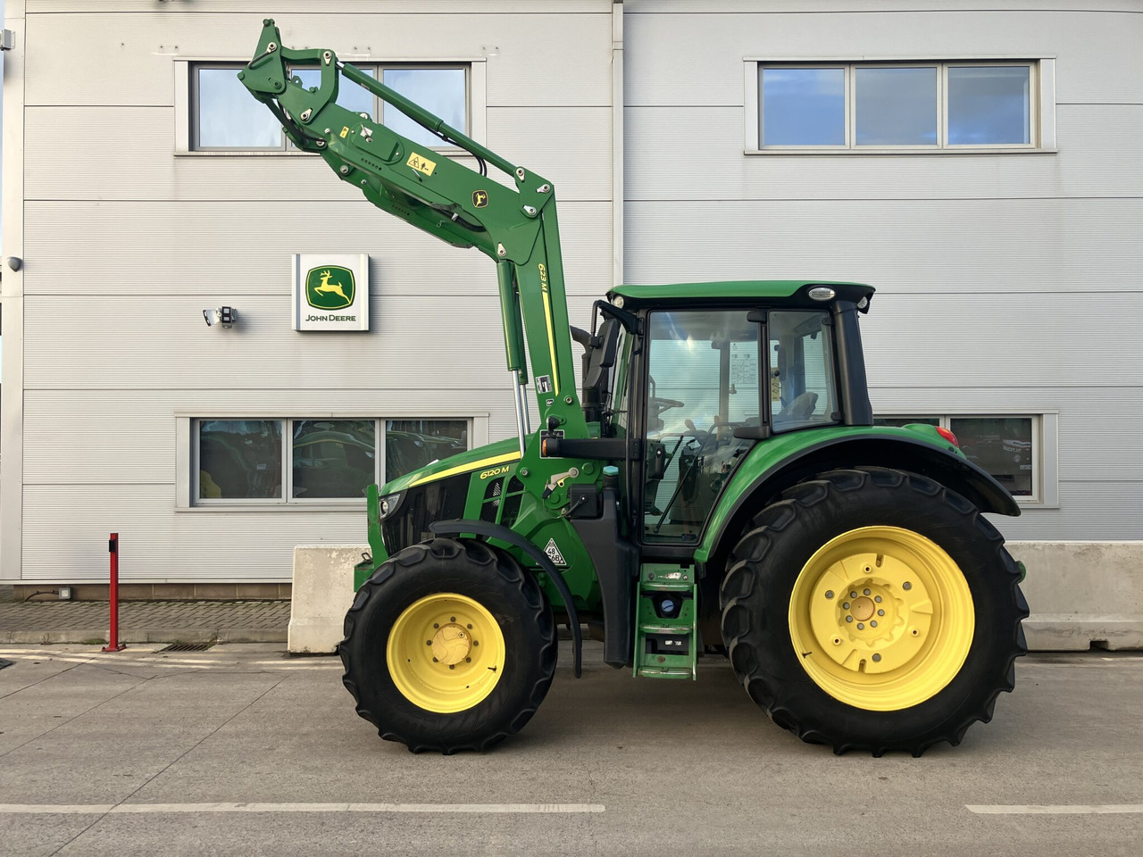 John Deere 6120M - Traktorius: foto 2 John Deere 6120M - Traktorius: foto 2