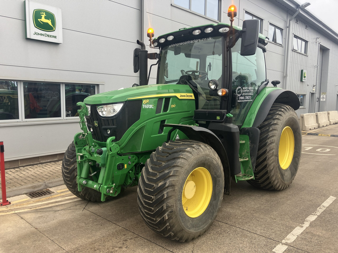 John Deere 6R 130 - Traktorius: foto 1 John Deere 6R 130 - Traktorius: foto 1