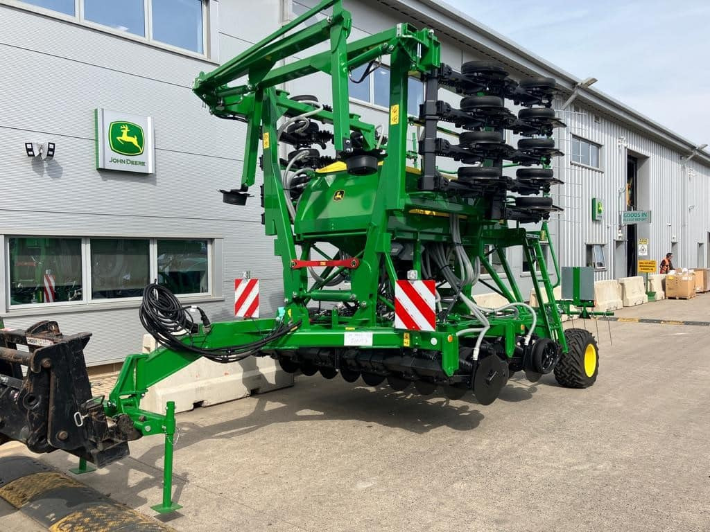 John Deere 750A - Sėjamoji: foto 1 John Deere 750A - Sėjamoji: foto 1
