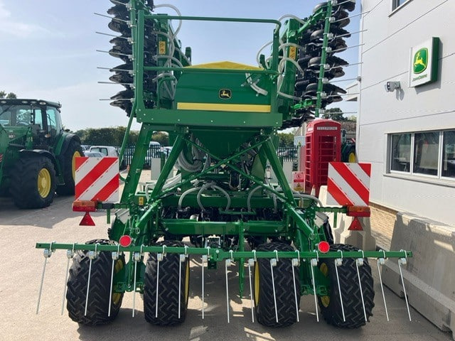 Nauja Sėjamoji John Deere 750A: foto 6