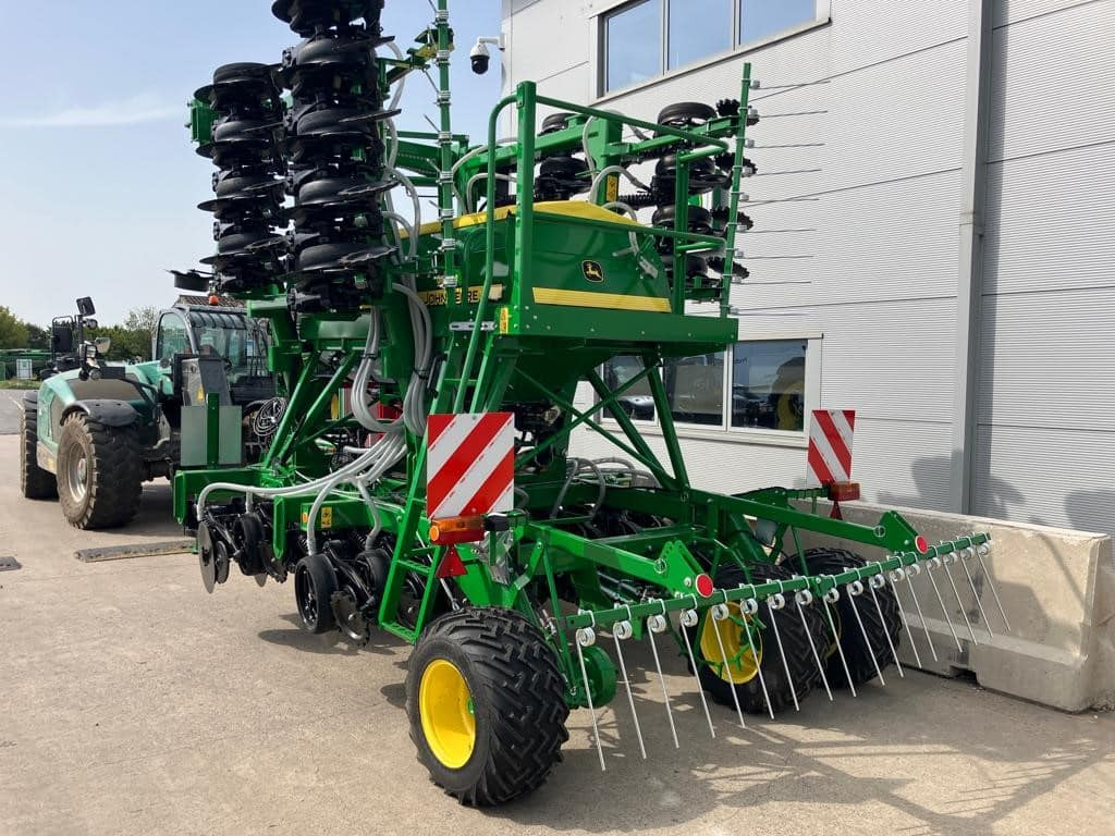 John Deere 750A - Sėjamoji: foto 3 John Deere 750A - Sėjamoji: foto 3