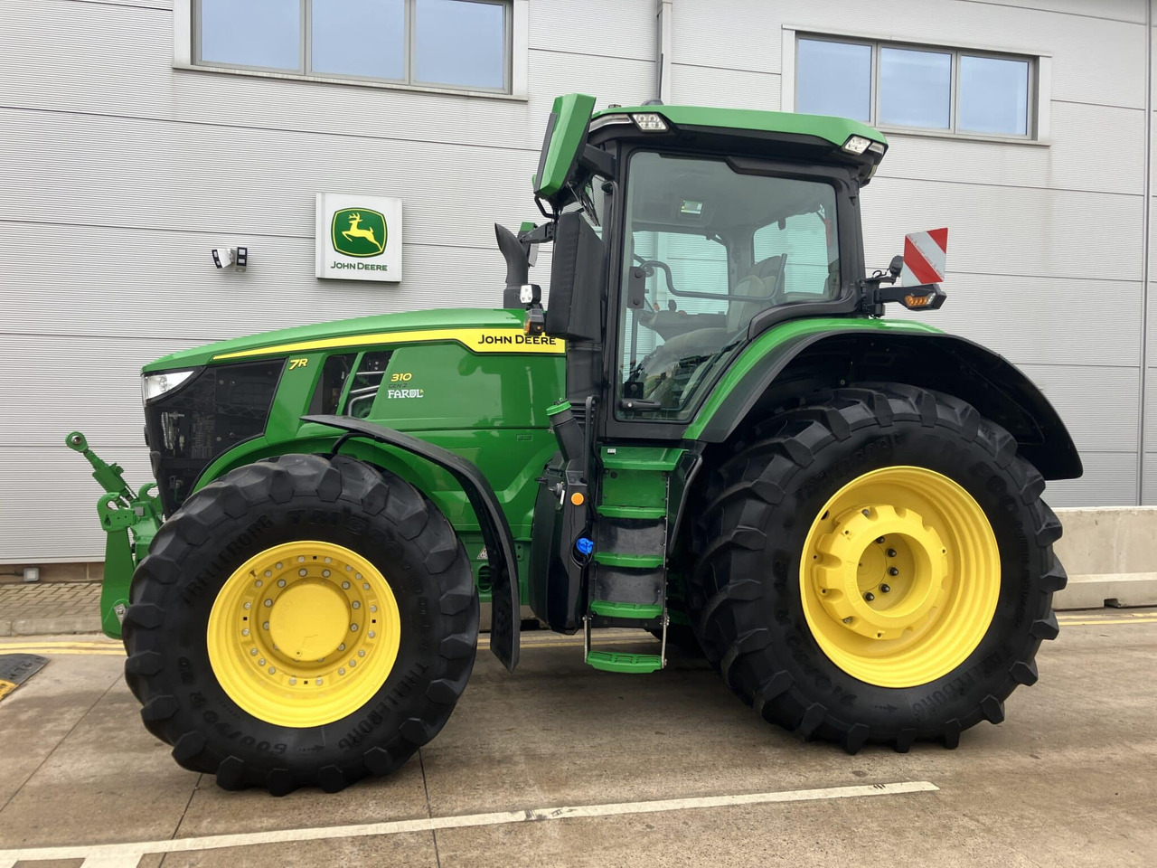 John Deere 7R 310 - Traktorius: foto 2 John Deere 7R 310 - Traktorius: foto 2