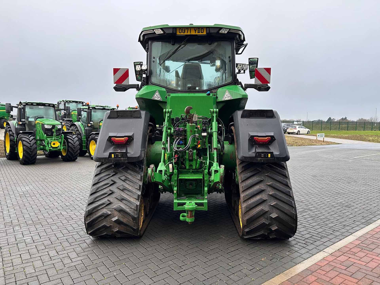 John Deere 8RX 370 - Traktorius: foto 3 John Deere 8RX 370 - Traktorius: foto 3