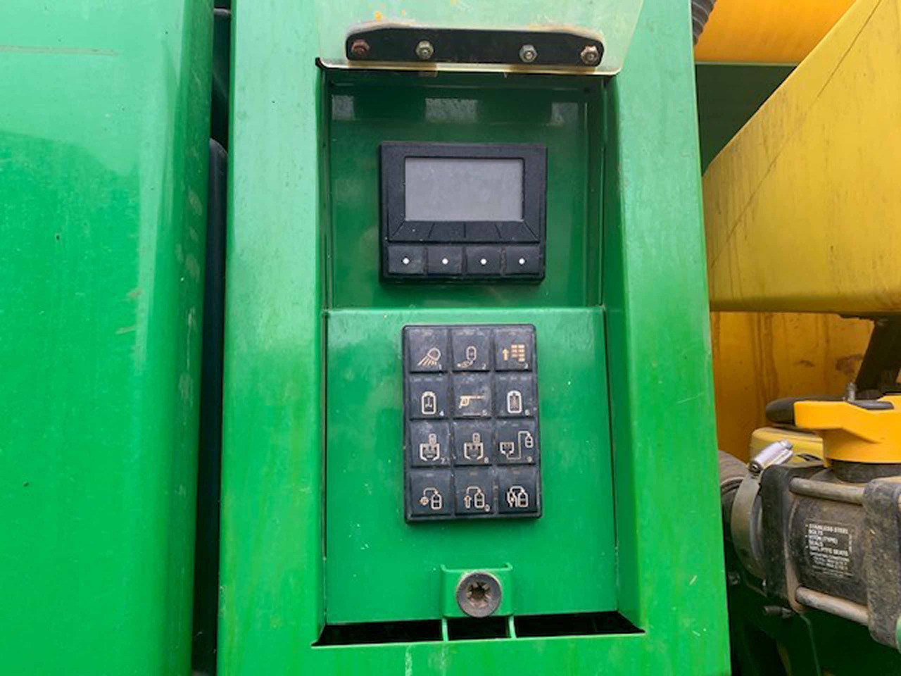 John Deere R4040i - Purkštuvas: foto 3 John Deere R4040i - Purkštuvas: foto 3