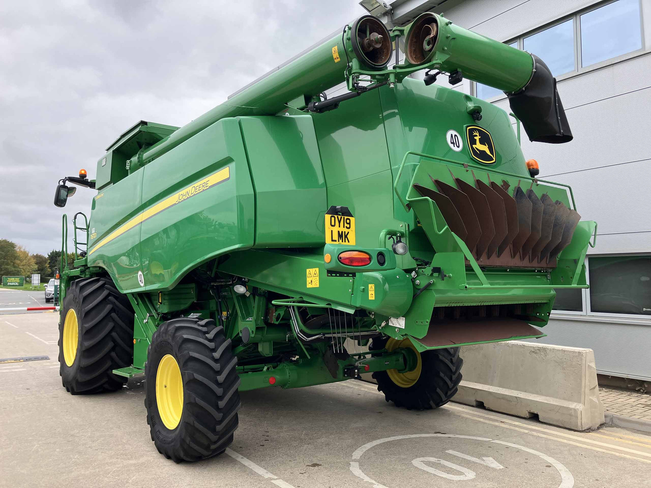 John Deere T670i HillMaster - Derliaus nuėmimo kombainas: foto 3 John Deere T670i HillMaster - Derliaus nuėmimo kombainas: foto 3