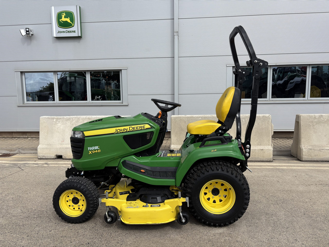 John Deere X948 Commercial Lawn Tractor - Vejapjovė: foto 1 John Deere X948 Commercial Lawn Tractor - Vejapjovė: foto 1
