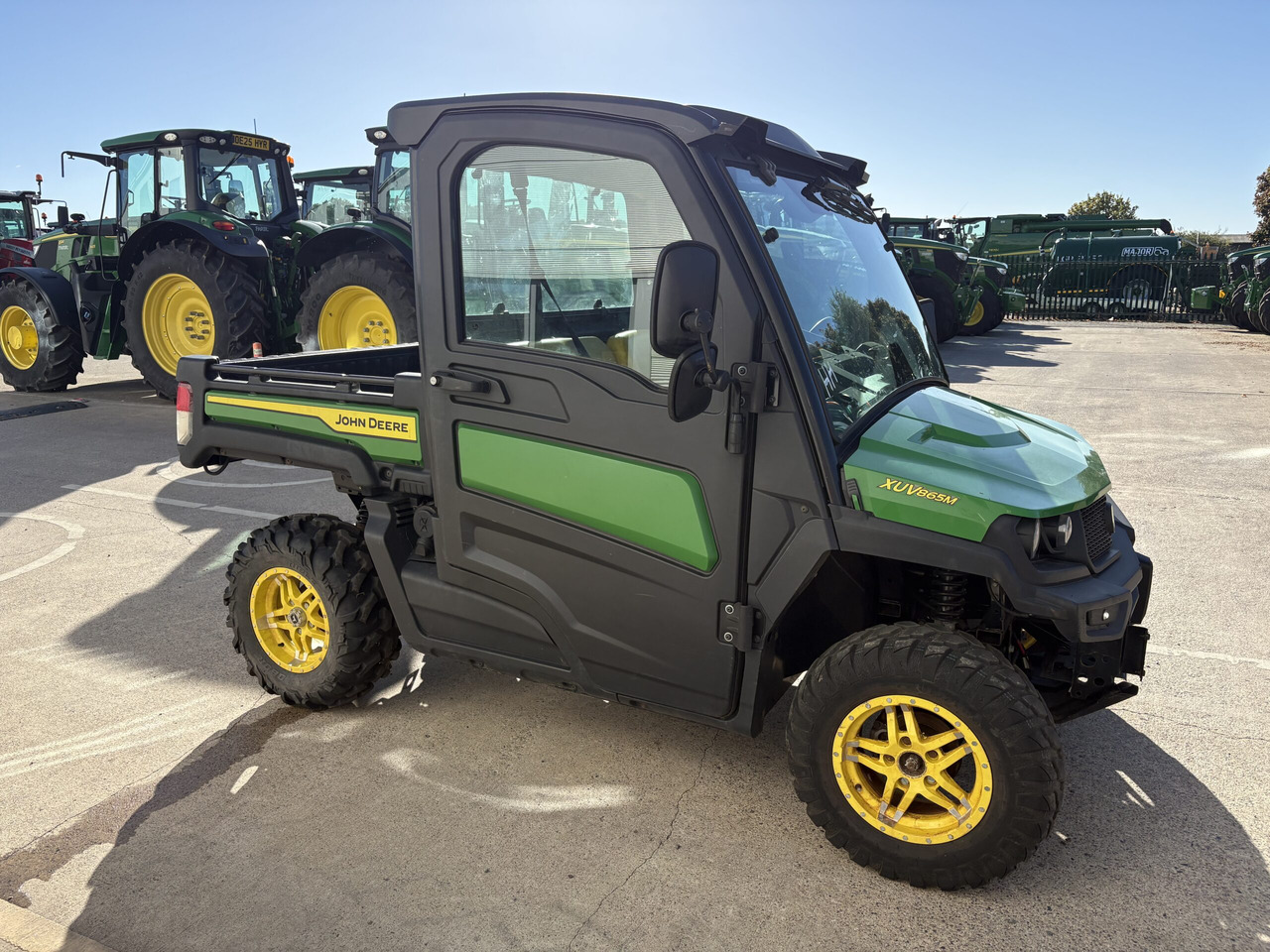 John Deere XUV865M Gator - Keturratis: foto 2 John Deere XUV865M Gator - Keturratis: foto 2