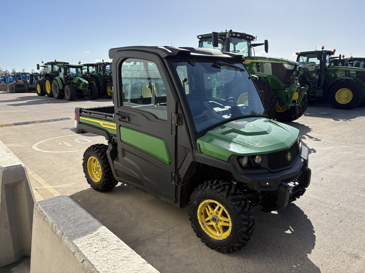 John Deere XUV865M Gator - Keturratis: foto 3 John Deere XUV865M Gator - Keturratis: foto 3