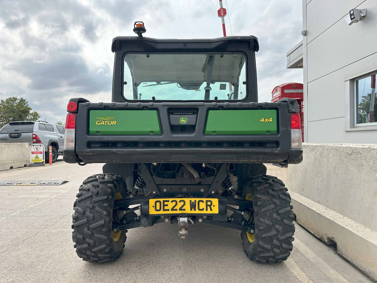 John Deere XUV865M - Keturratis: foto 4 John Deere XUV865M - Keturratis: foto 4