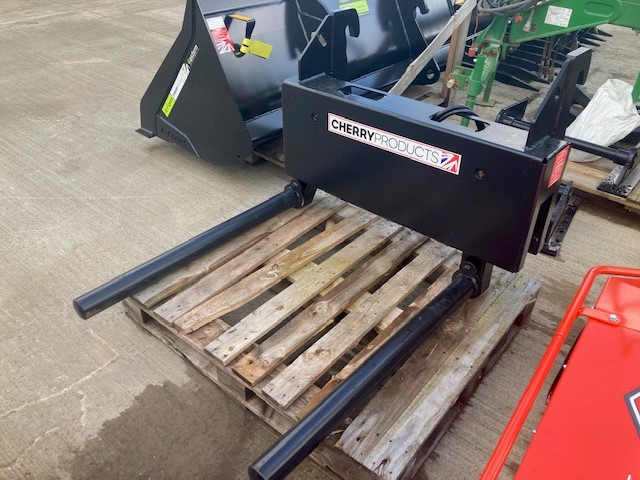 Cherry Products CH30C Bale spikes W/roller - Padargas: foto 4 Cherry Products CH30C Bale spikes W/roller - Padargas: foto 4