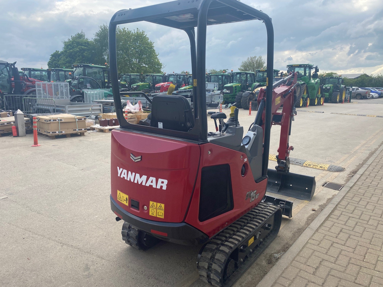 Yanmar SV15vt - Ekskavatorius: foto 4 Yanmar SV15vt - Ekskavatorius: foto 4