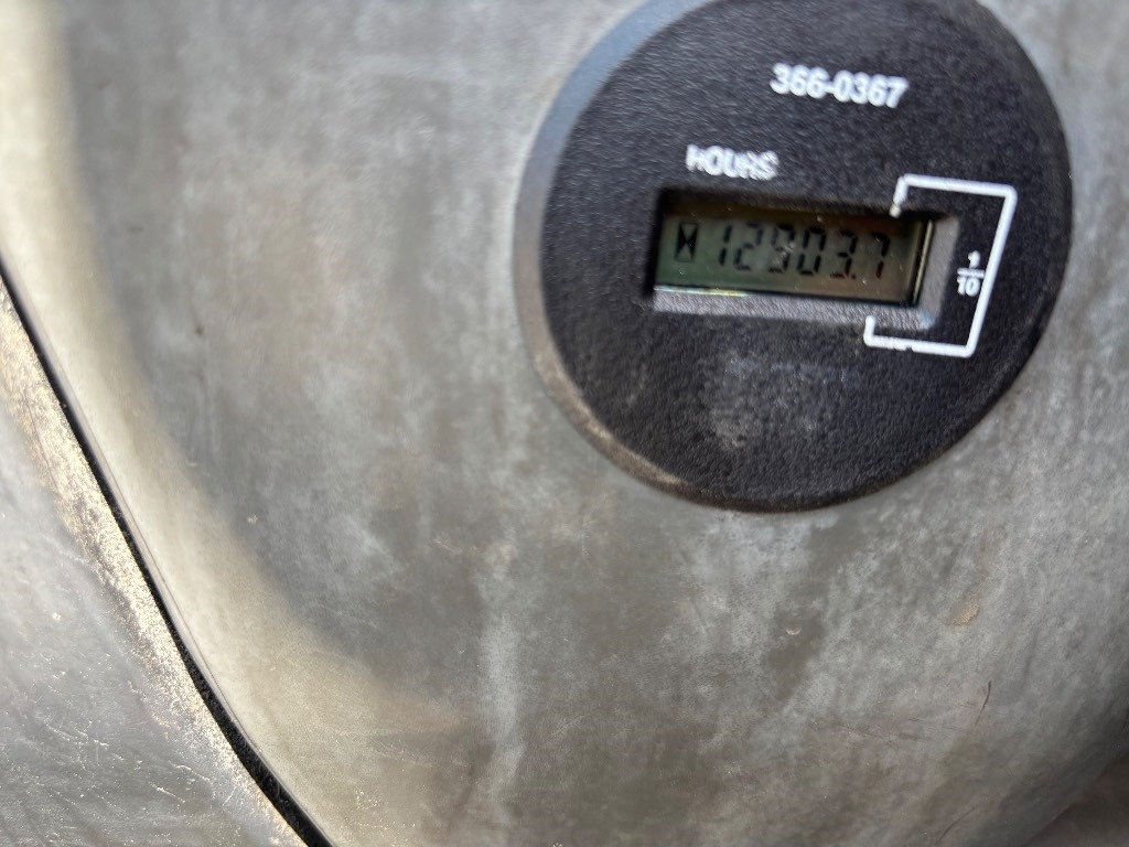 Vikšrinis ekskavatorius CAT 320 D L: foto 22