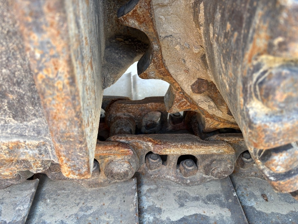 Vikšrinis ekskavatorius CAT 320 D L: foto 15