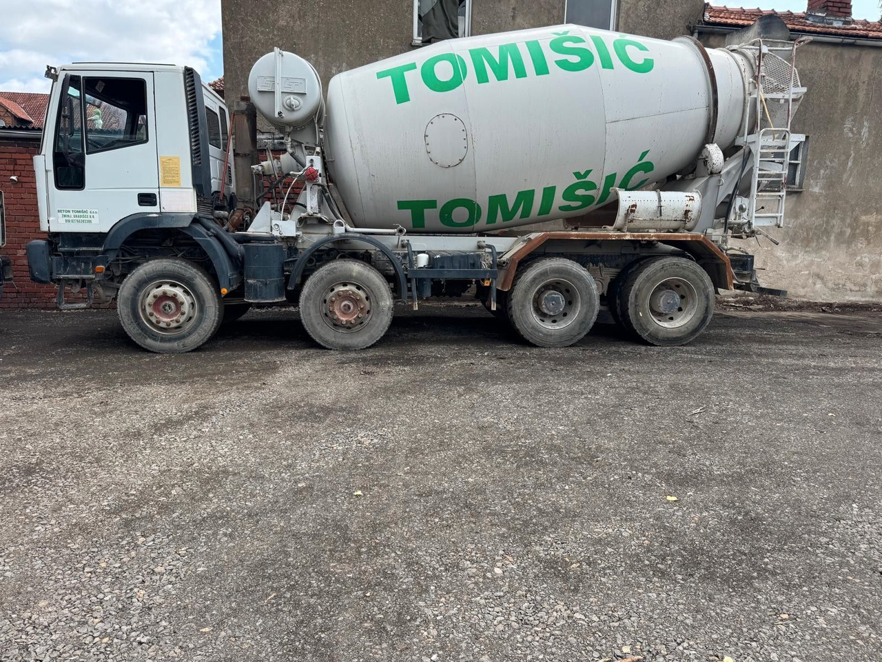 Iveco 410 EH 420 8X4 10m³ - Betonvežis: foto 1 Iveco 410 EH 420 8X4 10m³ - Betonvežis: foto 1