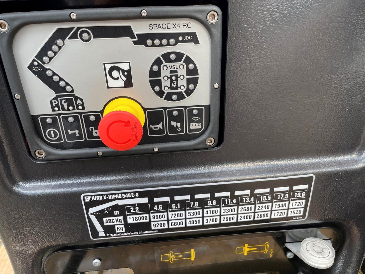 Sunkvežimis su kranu Kran HIAB X-HIPRO 548E-8: foto 6