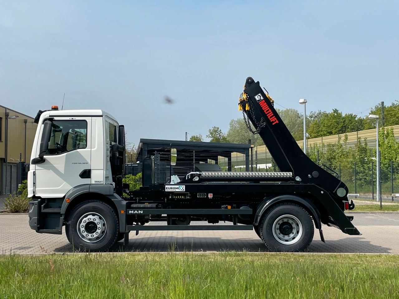 MAN TGM 18.320 4x2 Euro 6e Hiab Multilift Futura 12 - Savivartis sunkvežimis, Sunkvežimis su kranu: foto 3 MAN TGM 18.320 4x2 Euro 6e Hiab Multilift Futura 12 - Savivartis sunkvežimis, Sunkvežimis su kranu: foto 3