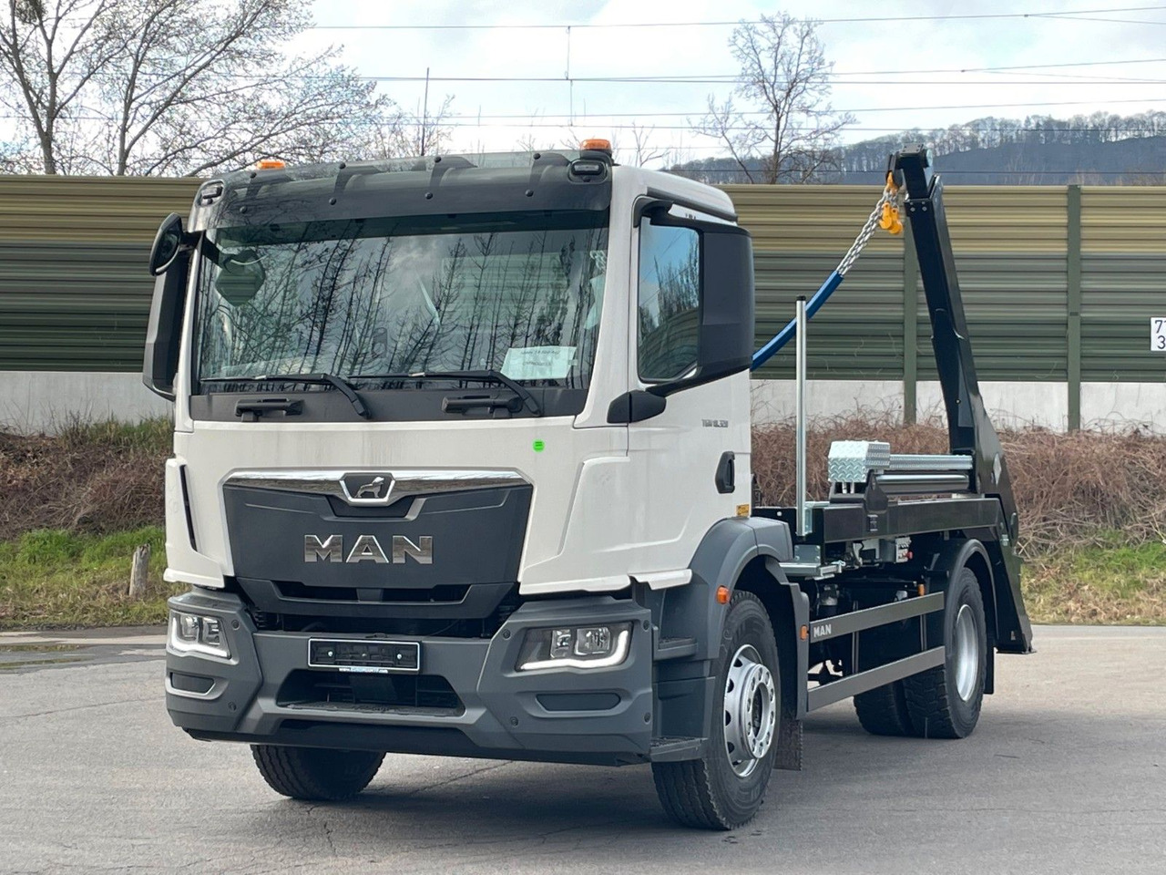 MAN TGM 18.320 4x2 Euro 6e Hyva Absetzkipper - Savivartis sunkvežimis, Sunkvežimis su kranu: foto 2 MAN TGM 18.320 4x2 Euro 6e Hyva Absetzkipper - Savivartis sunkvežimis, Sunkvežimis su kranu: foto 2