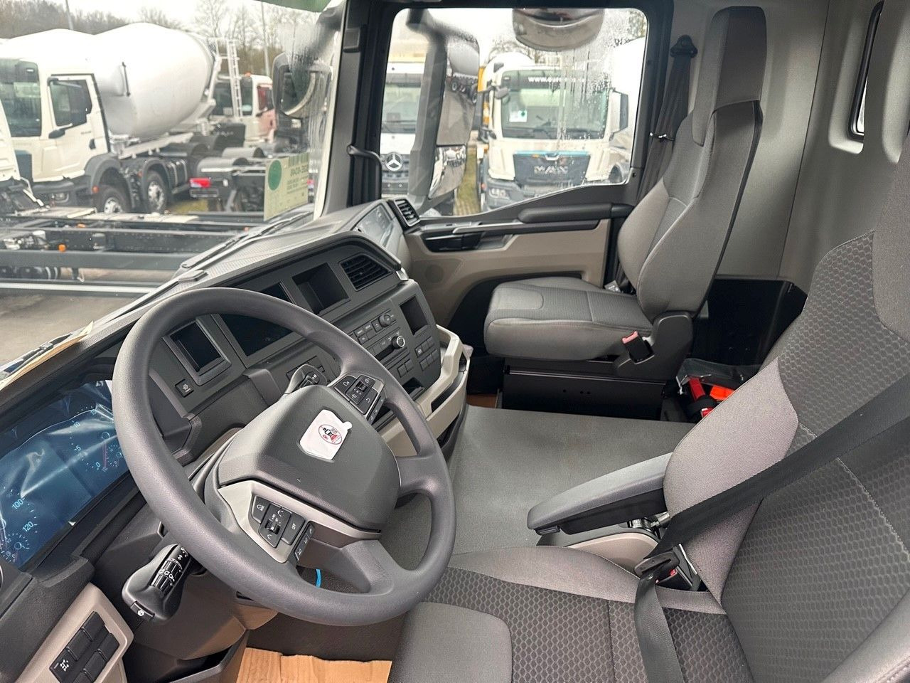 MAN TGS 18.400 4x4 Euro 6e Hyva Absetzkipper - Savivartis sunkvežimis, Sunkvežimis su kranu: foto 4 MAN TGS 18.400 4x4 Euro 6e Hyva Absetzkipper - Savivartis sunkvežimis, Sunkvežimis su kranu: foto 4