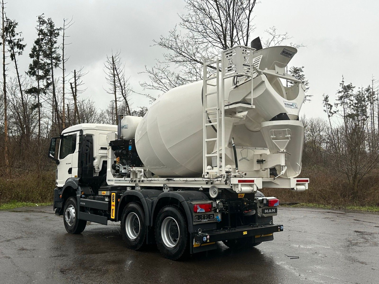 MAN TGS 33.440 6x4 Euro6e Abroller + Fahrmischer - Hook-lift sunkvežimis, Sunkvežimis su kranu: foto 5 MAN TGS 33.440 6x4 Euro6e Abroller + Fahrmischer - Hook-lift sunkvežimis, Sunkvežimis su kranu: foto 5
