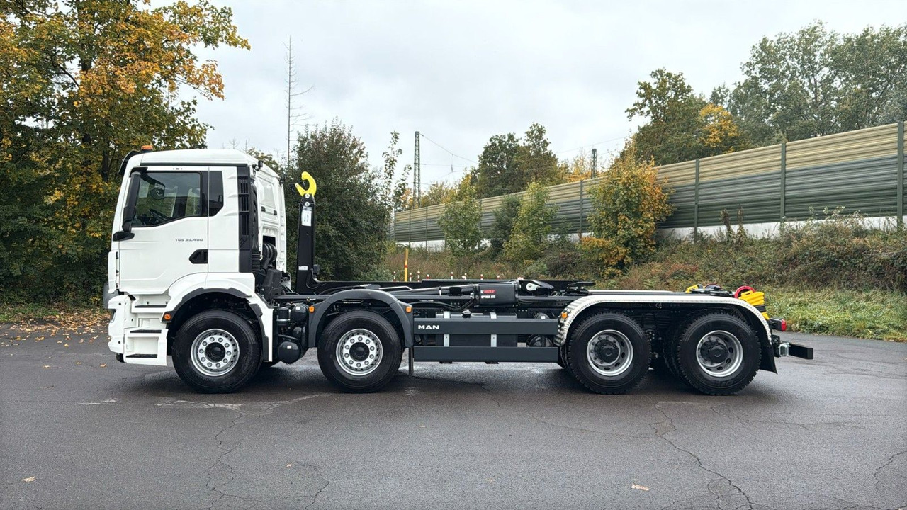 MAN TGS 35.480 8x4 Euro6e Hiab MultLift Abrollkipper - Hook-lift sunkvežimis, Sunkvežimis su kranu: foto 2 MAN TGS 35.480 8x4 Euro6e Hiab MultLift Abrollkipper - Hook-lift sunkvežimis, Sunkvežimis su kranu: foto 2