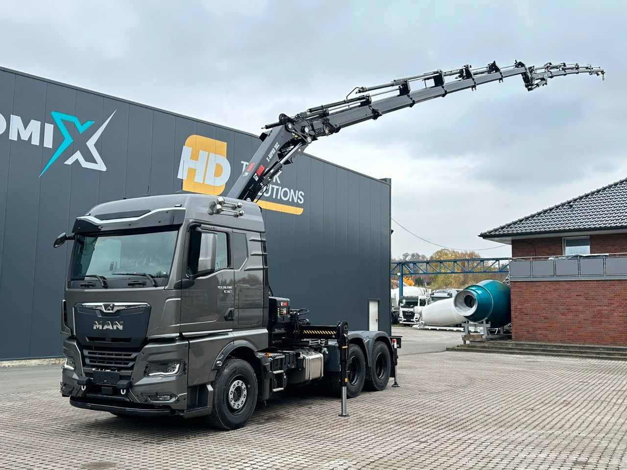 MAN TGX 26.580 6x4 Kran Hiab 302-6 + Jib-4 - Sunkvežimis su kranu: foto 2 MAN TGX 26.580 6x4 Kran Hiab 302-6 + Jib-4 - Sunkvežimis su kranu: foto 2