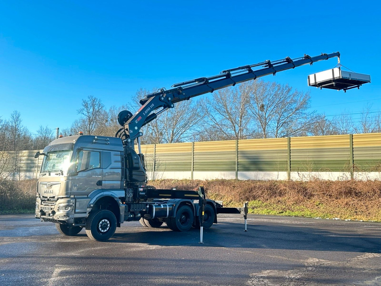 MAN TGS 26.520 6x6 Kran HIAB X-HIPRO 548E-8 - Vilkikas: foto 1 MAN TGS 26.520 6x6 Kran HIAB X-HIPRO 548E-8 - Vilkikas: foto 1