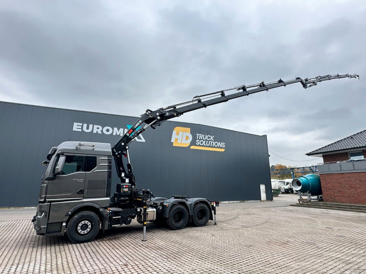 Vilkikas MAN TGX 26.580 6x4 Kran Hiab 302-6 + Jib-4: foto 13