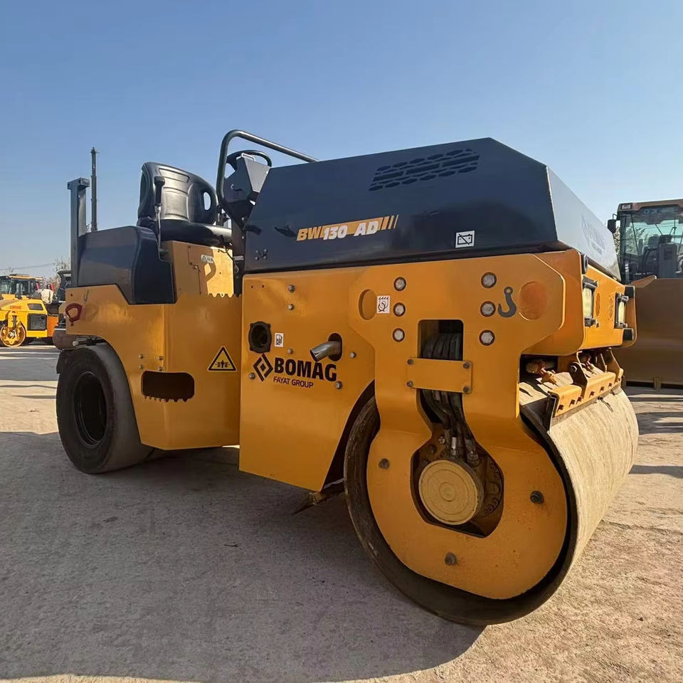 BOMAG BW130D Used Road Roller Construction Machinery for Sale in Good Condition - Asfalto volus: foto 1 BOMAG BW130D Used Road Roller Construction Machinery for Sale in Good Condition - Asfalto volus: foto 1