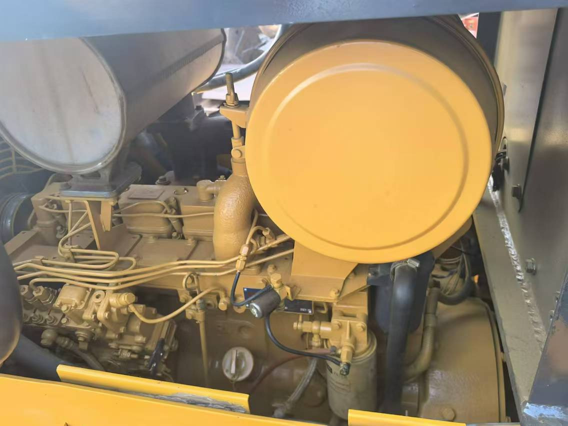 Buldozeris SHANTUI SD13: foto 5