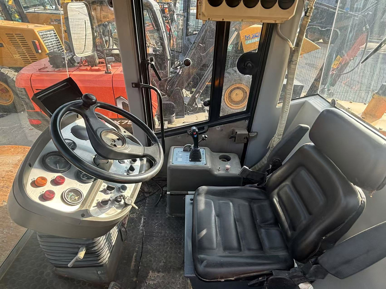 XCMG XS203J - Kompaktorius: foto 5 XCMG XS203J - Kompaktorius: foto 5