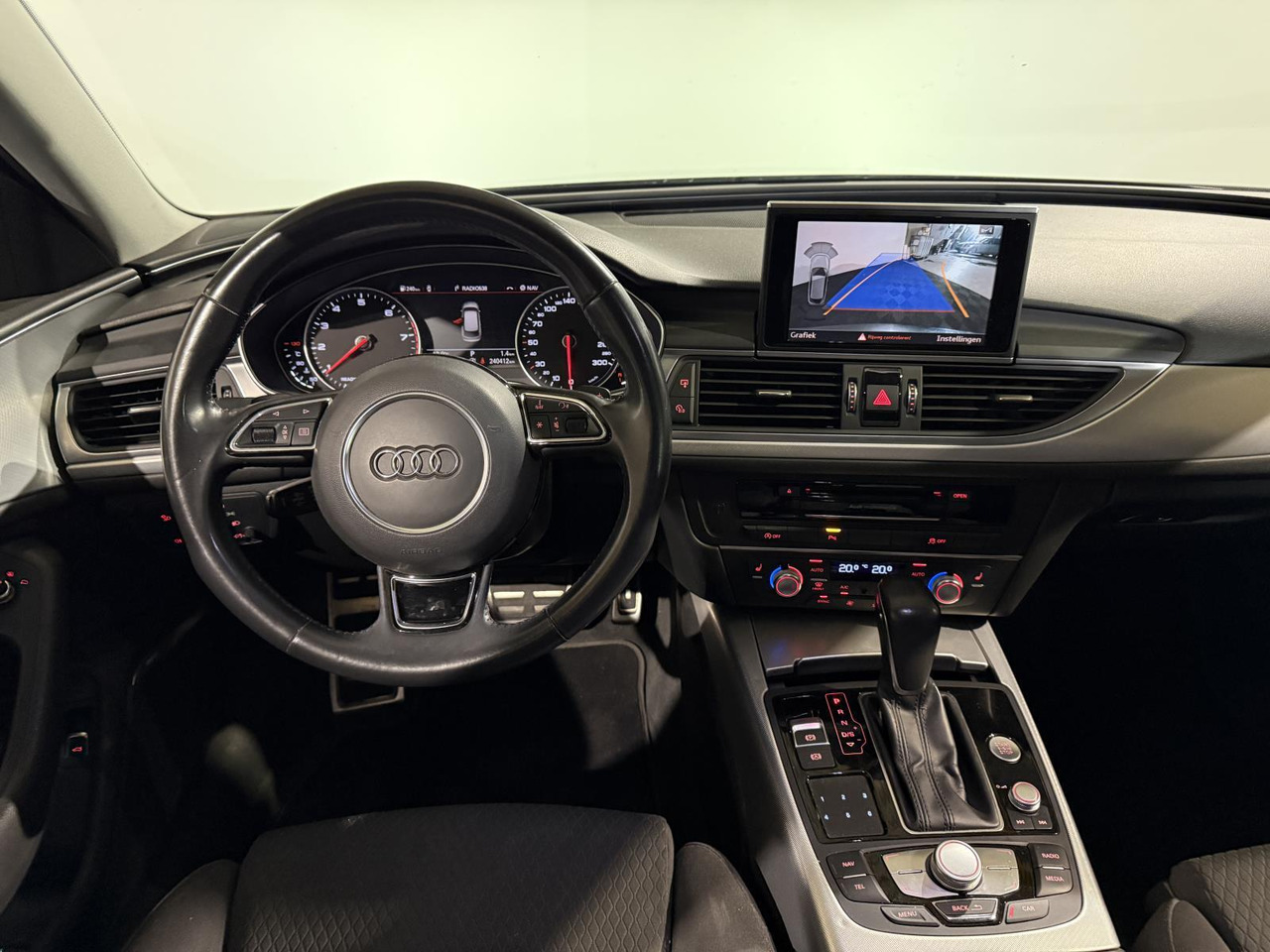 Audi | A6 Avant | 1.8 TFSI ultra Premium Edition | 2016 | 240.412 km | Automaat | L563VD | Geen oordeel - Lengvasis automobilis: foto 3 Audi | A6 Avant | 1.8 TFSI ultra Premium Edition | 2016 | 240.412 km | Automaat | L563VD | Geen oordeel - Lengvasis automobilis: foto 3