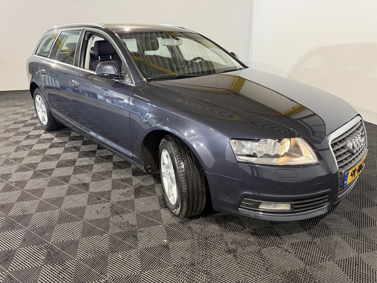 Audi | A6 Avant | 2.0 TFSI Business Edition | 2010 | 250.455 km | 91NGZ8 | Logisch - Lengvasis automobilis: foto 5 Audi | A6 Avant | 2.0 TFSI Business Edition | 2010 | 250.455 km | 91NGZ8 | Logisch - Lengvasis automobilis: foto 5