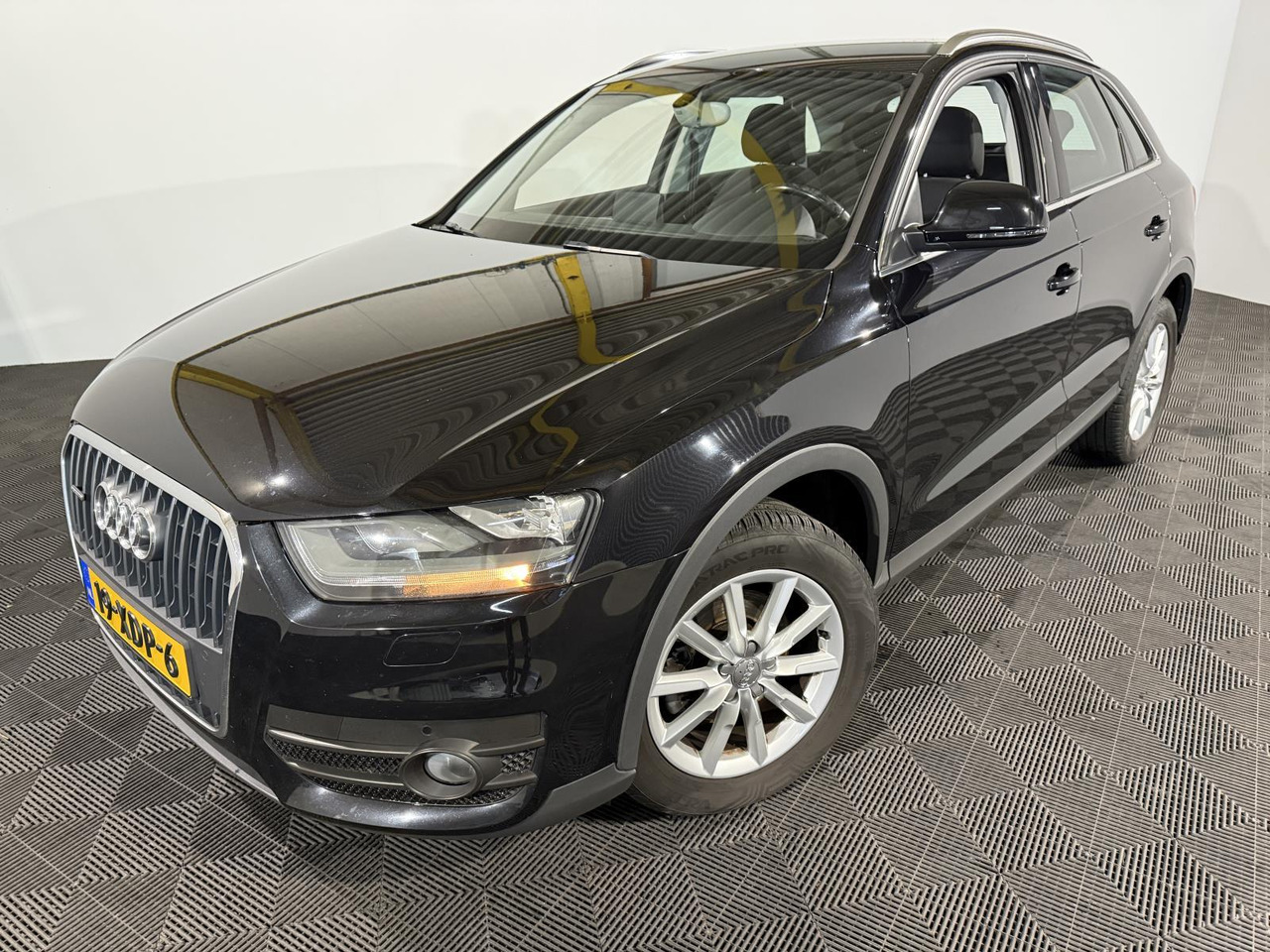 Audi | Q3 | 2.0 TFSI quattro Pro Line | 2012 | 204.122 km | 19XDP6 | Logisch - Visureigis: foto 1 Audi | Q3 | 2.0 TFSI quattro Pro Line | 2012 | 204.122 km | 19XDP6 | Logisch - Visureigis: foto 1