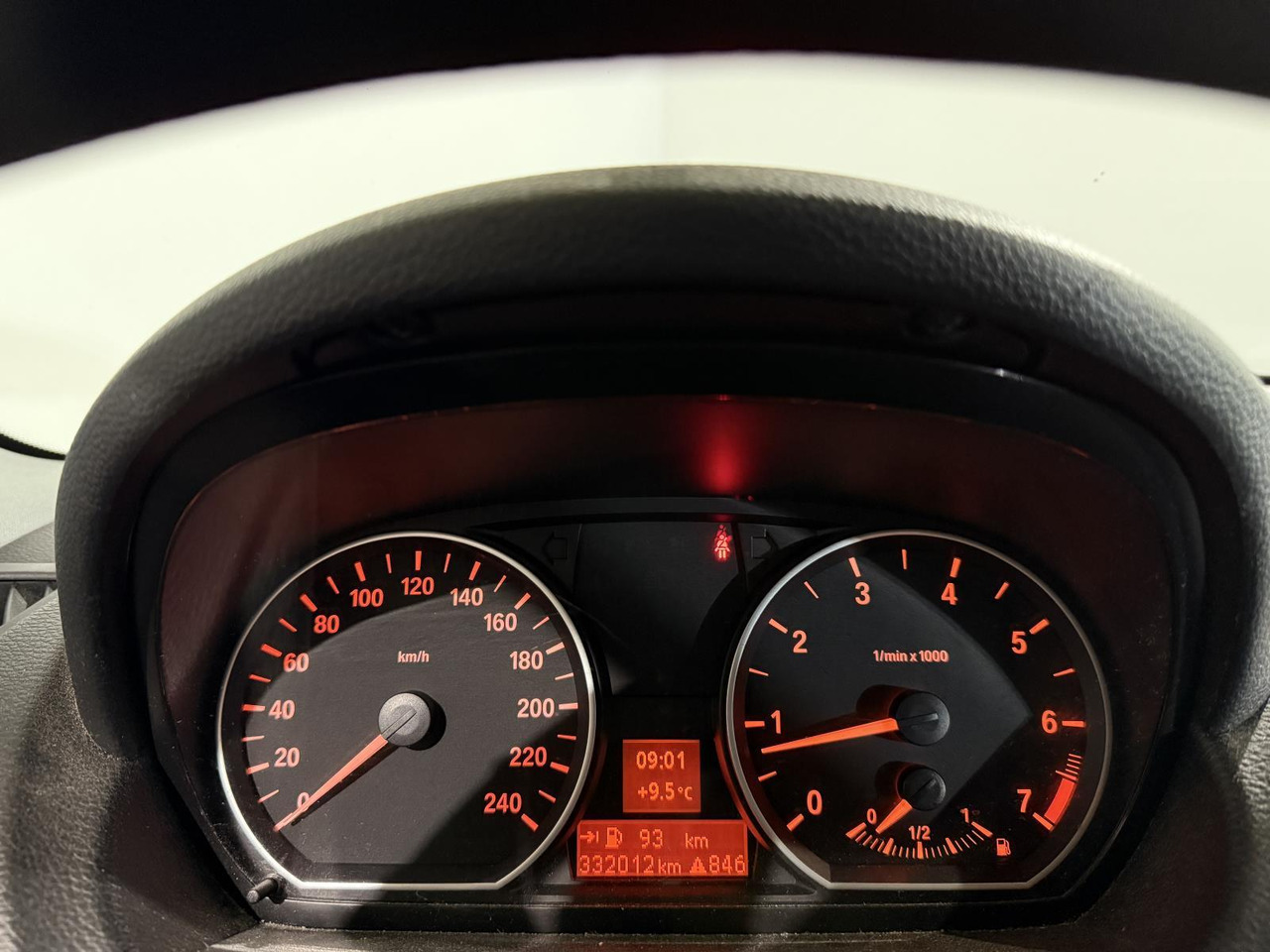 BMW | 1-serie | 116i Introduction | 2007 | 332.014 km | 57XXLG | Logisch - Hečbekas: foto 5 BMW | 1-serie | 116i Introduction | 2007 | 332.014 km | 57XXLG | Logisch - Hečbekas: foto 5