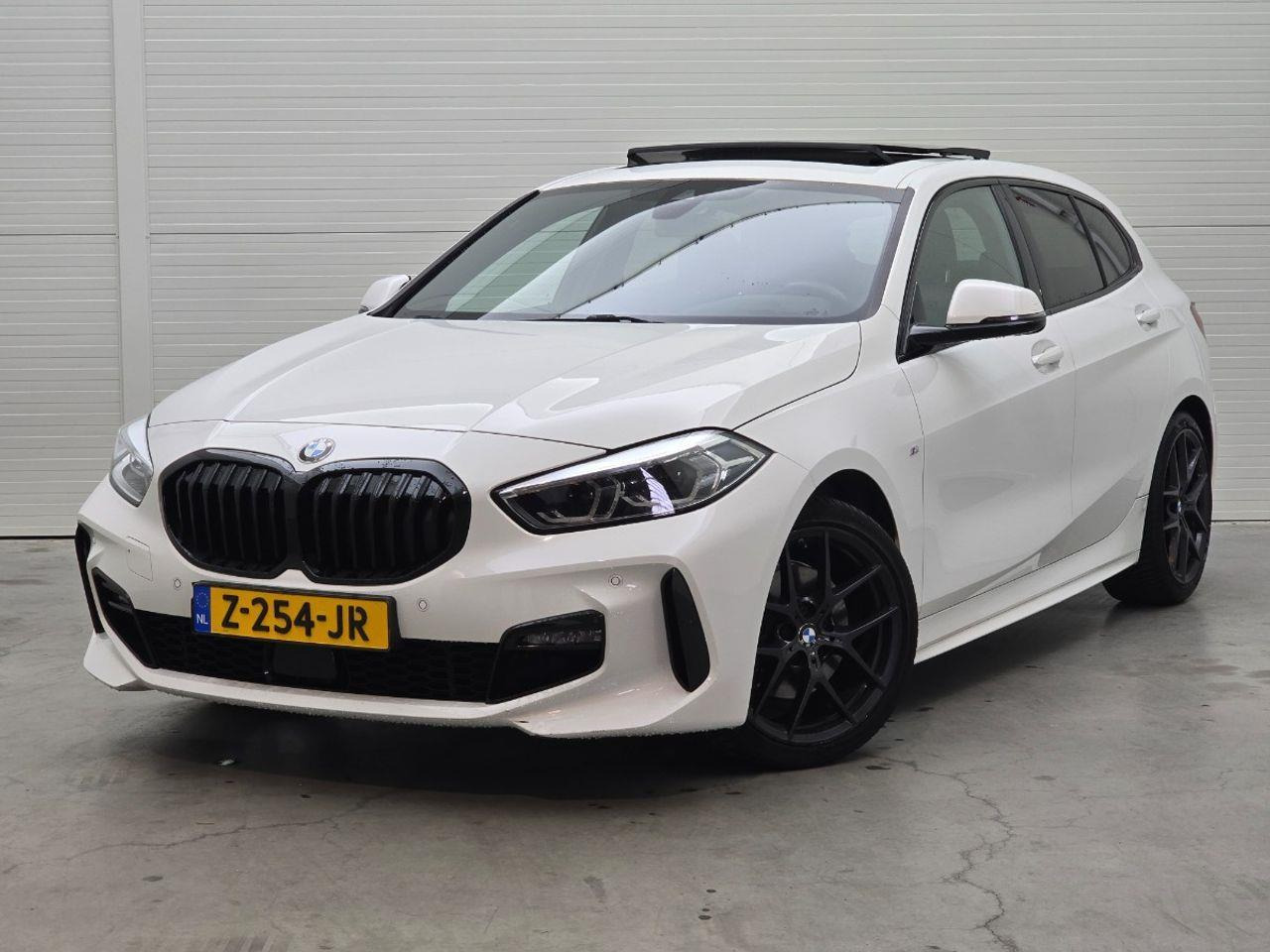 BMW 1 - serie 118i High Executive M-Sport | 2020 | 90.496 km | Automaat | Z254JR | NAP: Geen oordeel - Hečbekas: foto 1 BMW 1 - serie 118i High Executive M-Sport | 2020 | 90.496 km | Automaat | Z254JR | NAP: Geen oordeel - Hečbekas: foto 1