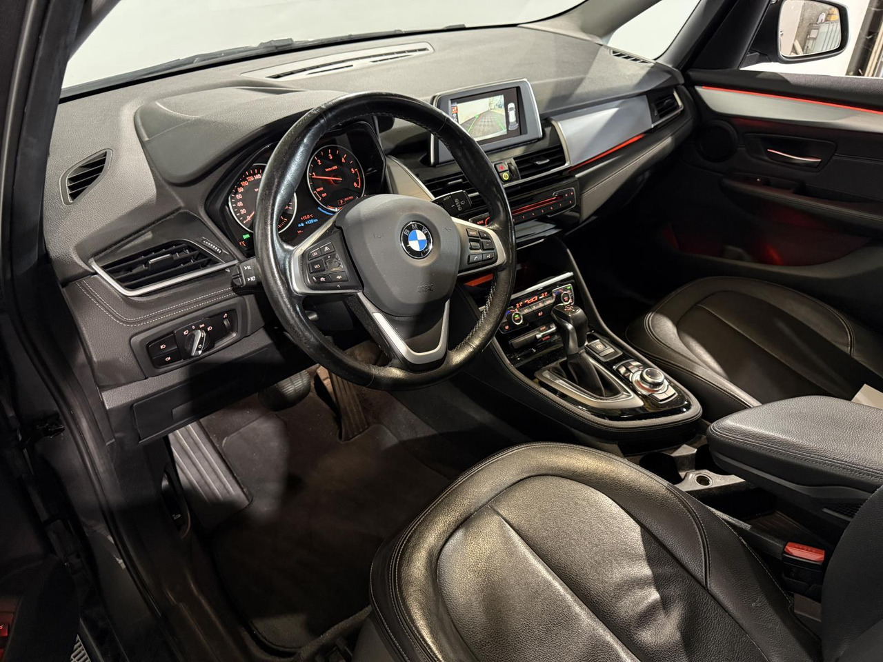 BMW | 2-serie Active Tourer | 218d Corporate Lease Luxury | 2015 | 223.959 km | HG351B | Logisch - Lengvasis automobilis: foto 2 BMW | 2-serie Active Tourer | 218d Corporate Lease Luxury | 2015 | 223.959 km | HG351B | Logisch - Lengvasis automobilis: foto 2