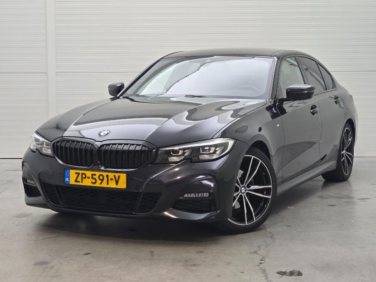 BMW 3-serie 320i Executive Edition | 2019 | 151.740 km | Automaat | ZP591V | NAP: Logisch - Sedanas: foto 1 BMW 3-serie 320i Executive Edition | 2019 | 151.740 km | Automaat | ZP591V | NAP: Logisch - Sedanas: foto 1