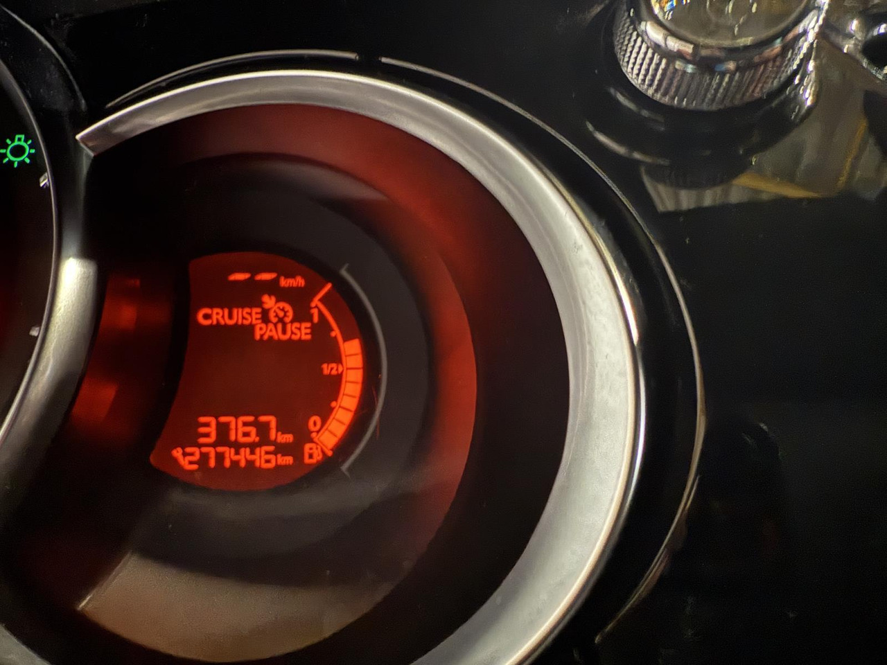 Citroen DS3 1.6 e-HDi So Chic | 2012 | 277.448 km | 14-XLR-7 - Hečbekas: foto 5 Citroen DS3 1.6 e-HDi So Chic | 2012 | 277.448 km | 14-XLR-7 - Hečbekas: foto 5