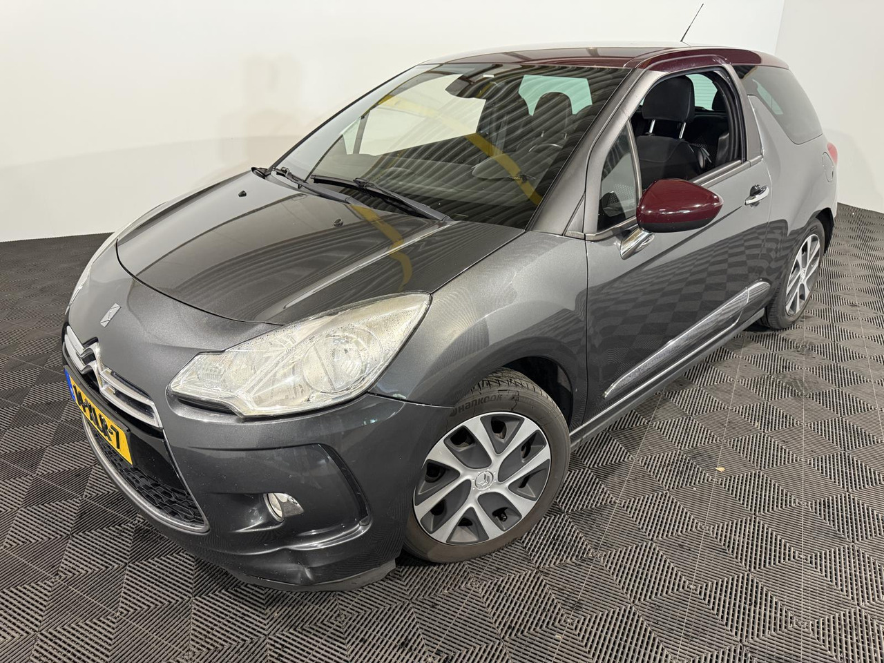 Citroen DS3 1.6 e-HDi So Chic | 2012 | 277.448 km | 14-XLR-7 - Hečbekas: foto 1 Citroen DS3 1.6 e-HDi So Chic | 2012 | 277.448 km | 14-XLR-7 - Hečbekas: foto 1